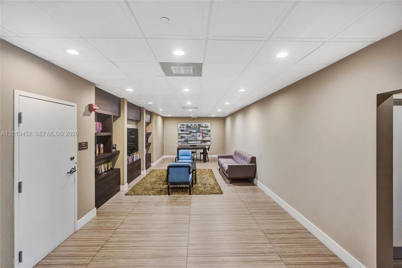 3625 N Country Club Dr, Unit 2310, Aventura, FL 33180 Photo