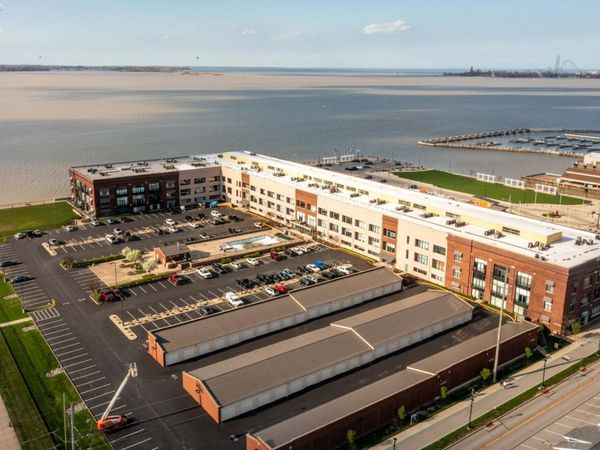 401 W Shoreline Drive, Unit 102, Sandusky, OH 44870