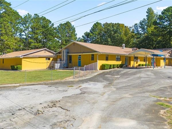 4433 Roundfield Road , Macon, GA 31210