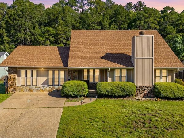 19 Hightrail Drive, Maumelle, AR 72113