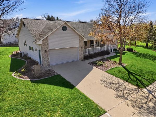612 Westlawn Drive, Cottage Grove, WI 53527