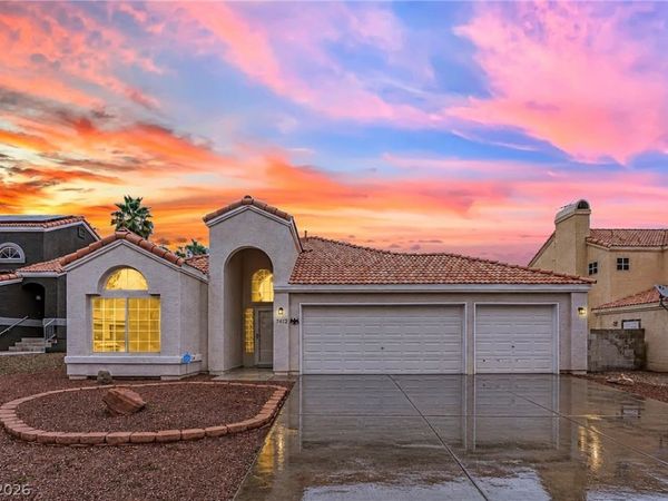 7412 Summer Crest Lane , Las Vegas, NV 89129