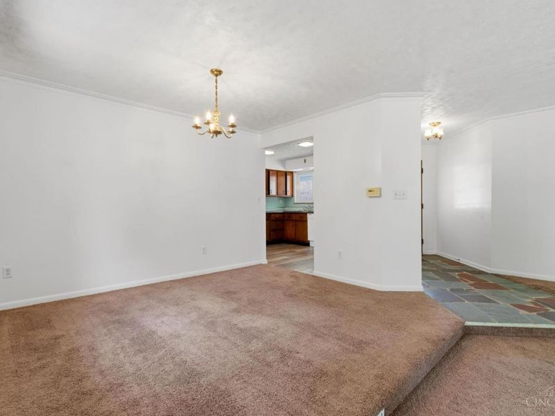 196 Virginia Circle, Wilmington, OH 45177 Photo 6