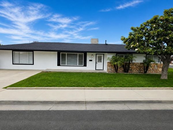 115 9th Avenue, Delano, CA 93215
