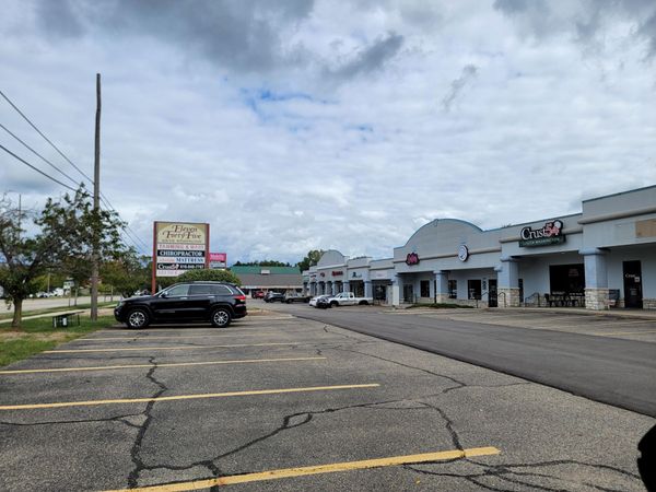 1149 S Washington Avenue, Holland, MI 49423