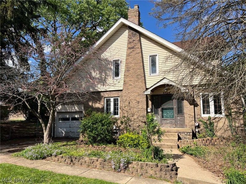 2464 4th Street, Cuyahoga Falls, OH 44221 Photo 1