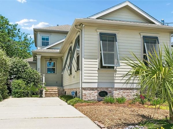 215 22ND Street, New Orleans, LA 70124