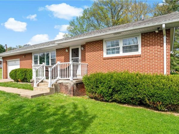 56 Spring Valley Rd, Washington, PA 15301