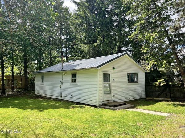 547 E Lincoln Avenue , Ada, OH 45810