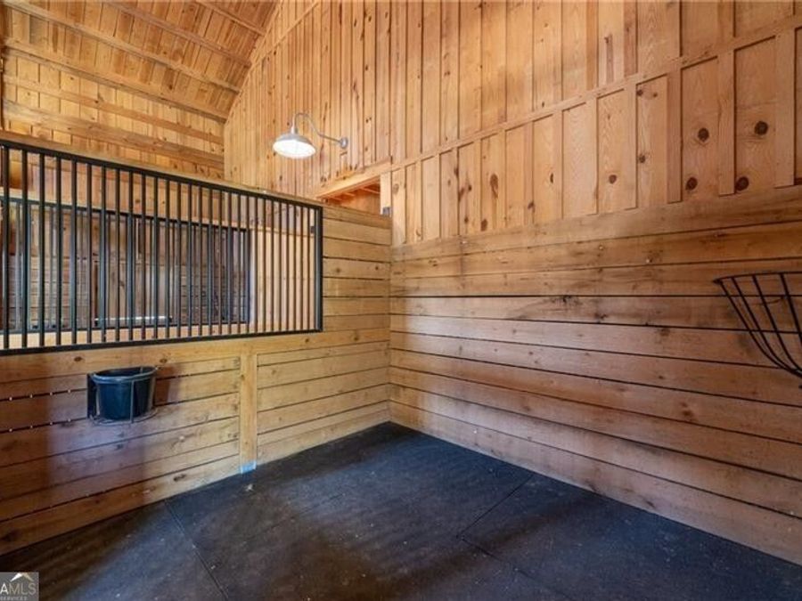Property Image 112