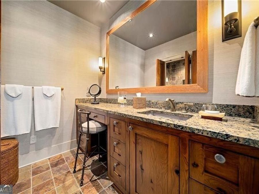 Property Image 77