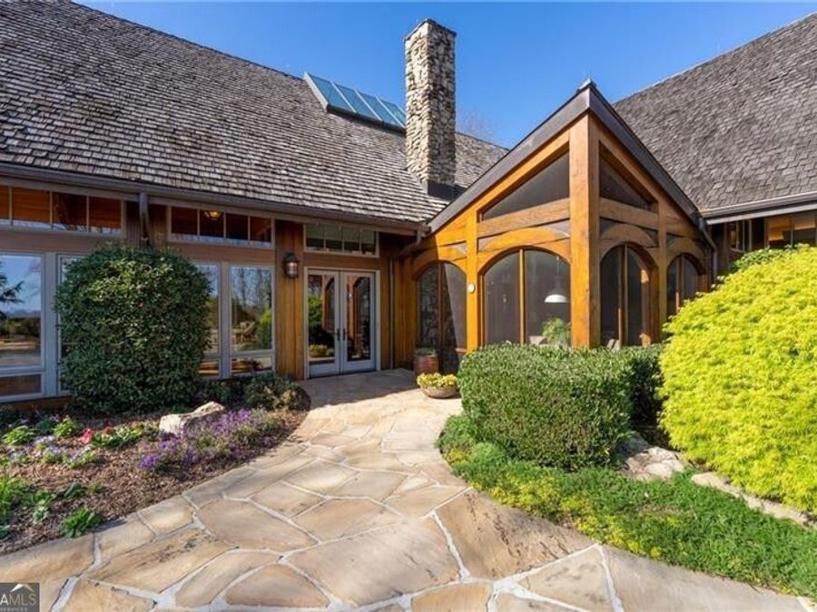 Property Image 100