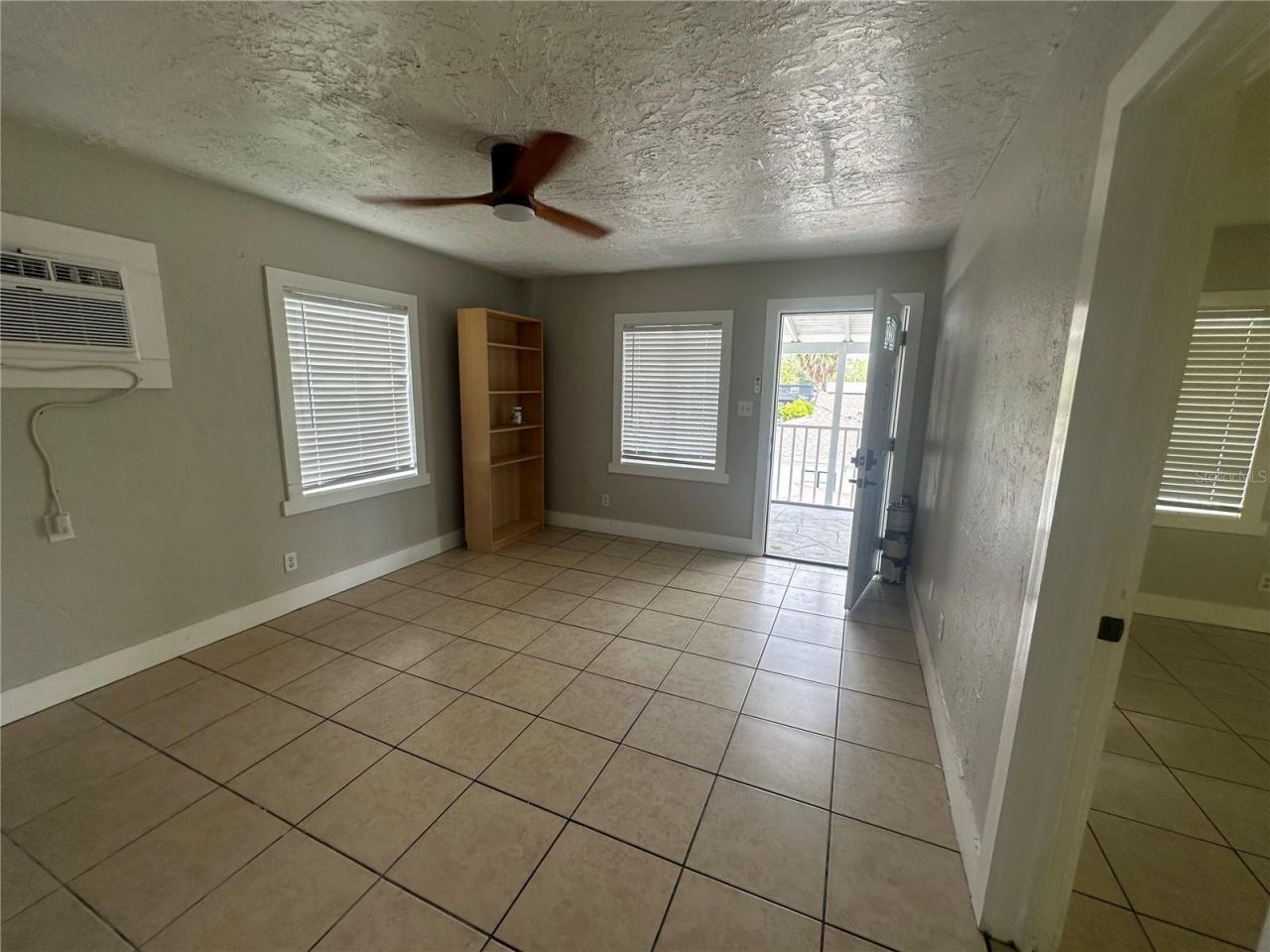 330 20th Avenue S, Unit LOWER, Saint Petersburg, FL 33705 Photo