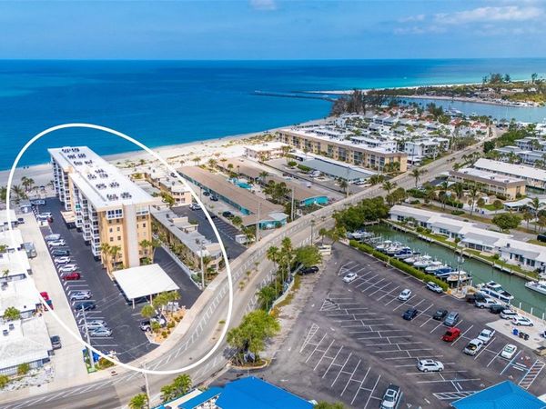 1255 TARPON CENTER DRIVE , Unit 406, VENICE, FL 34285