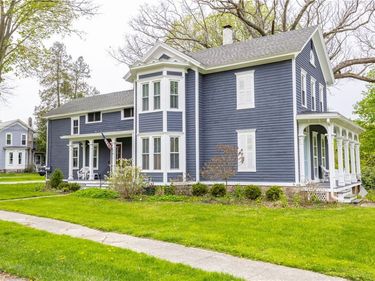 46 East Avenue , Naples, NY 14512