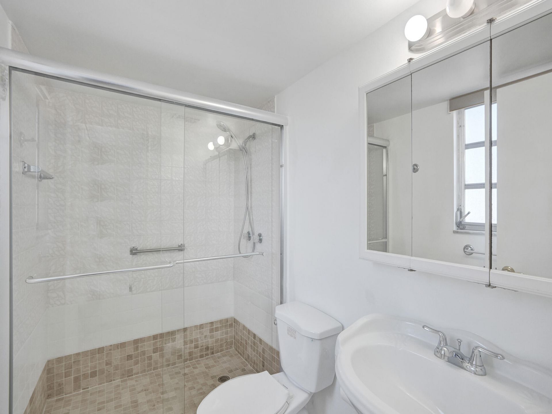 1811 Jefferson Street, Unit 404, Hollywood, FL 33020 Photo