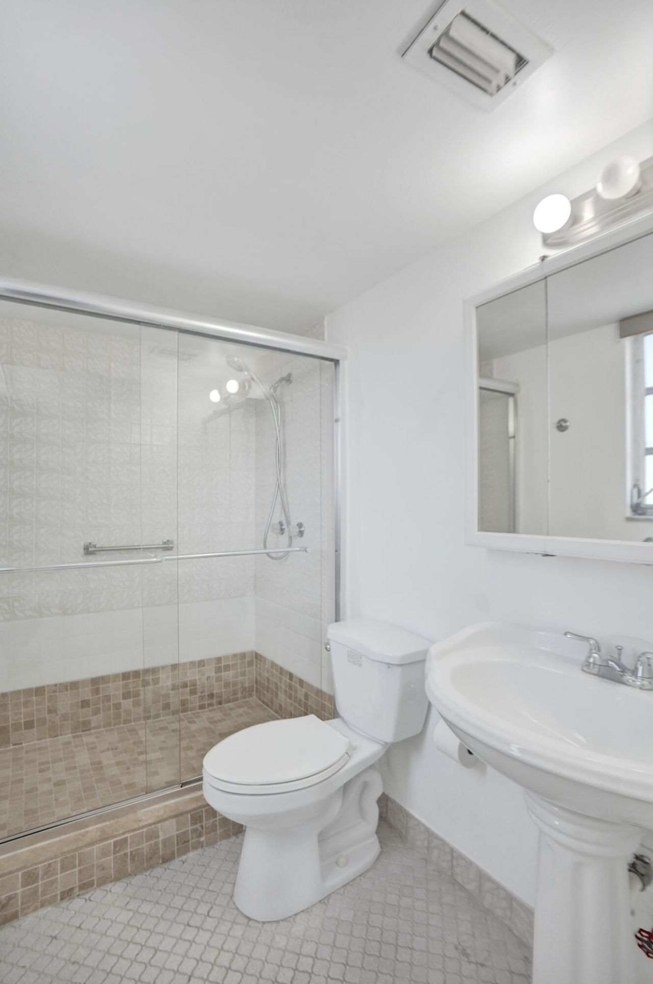 1811 Jefferson Street, Unit 404, Hollywood, FL 33020 Photo