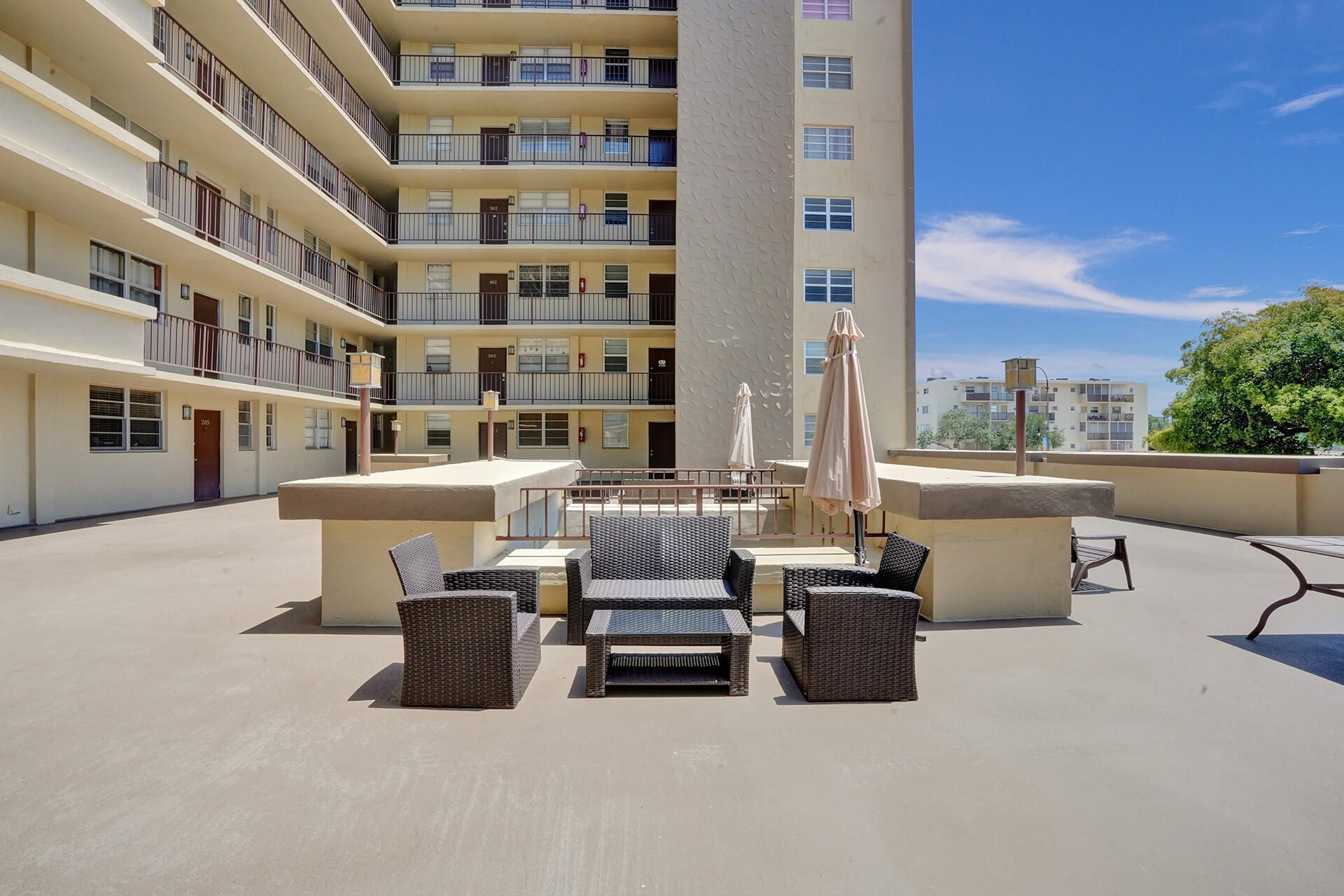 1811 Jefferson Street, Unit 404, Hollywood, FL 33020 Photo