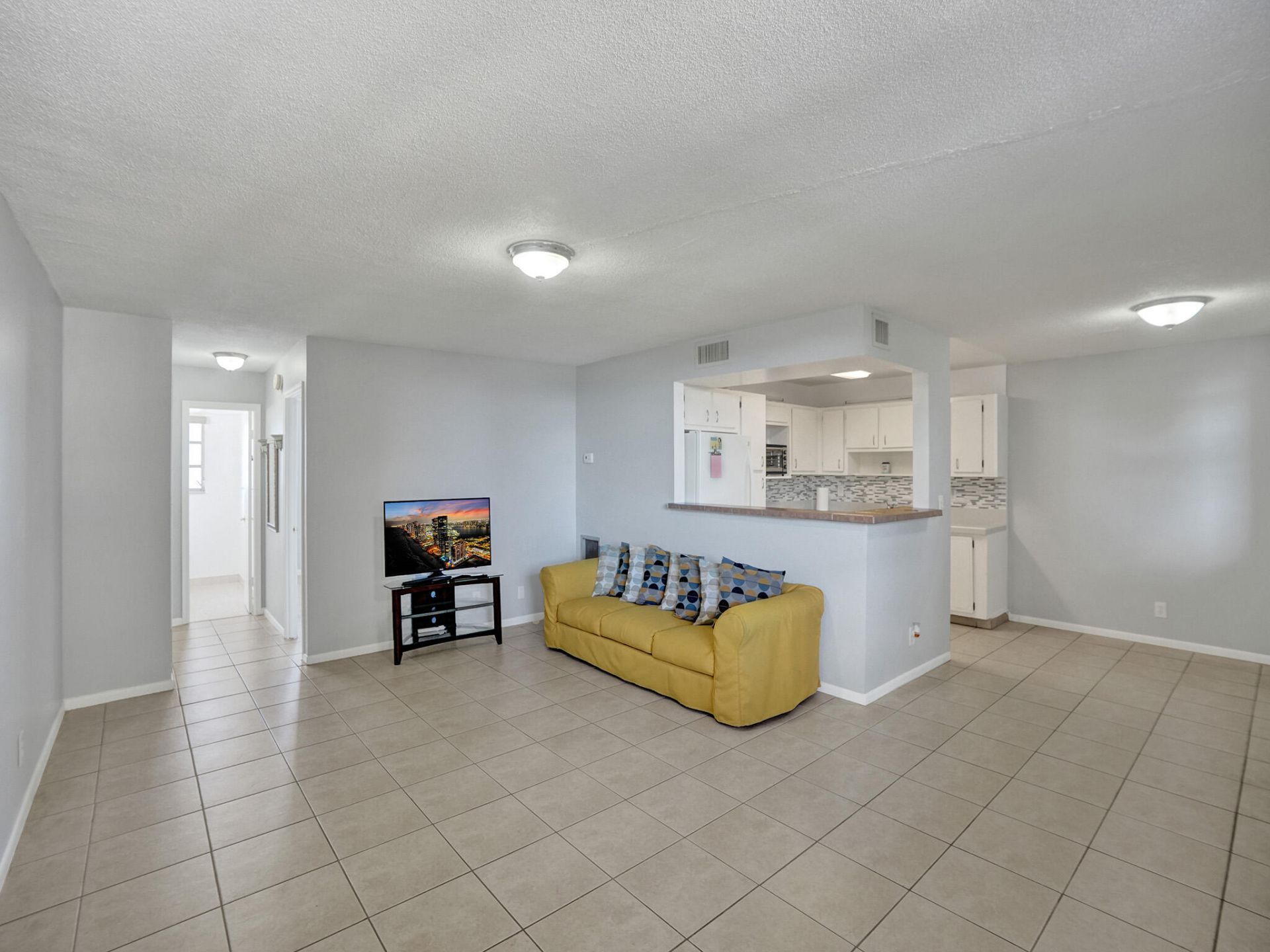 1811 Jefferson Street, Unit 404, Hollywood, FL 33020 Photo