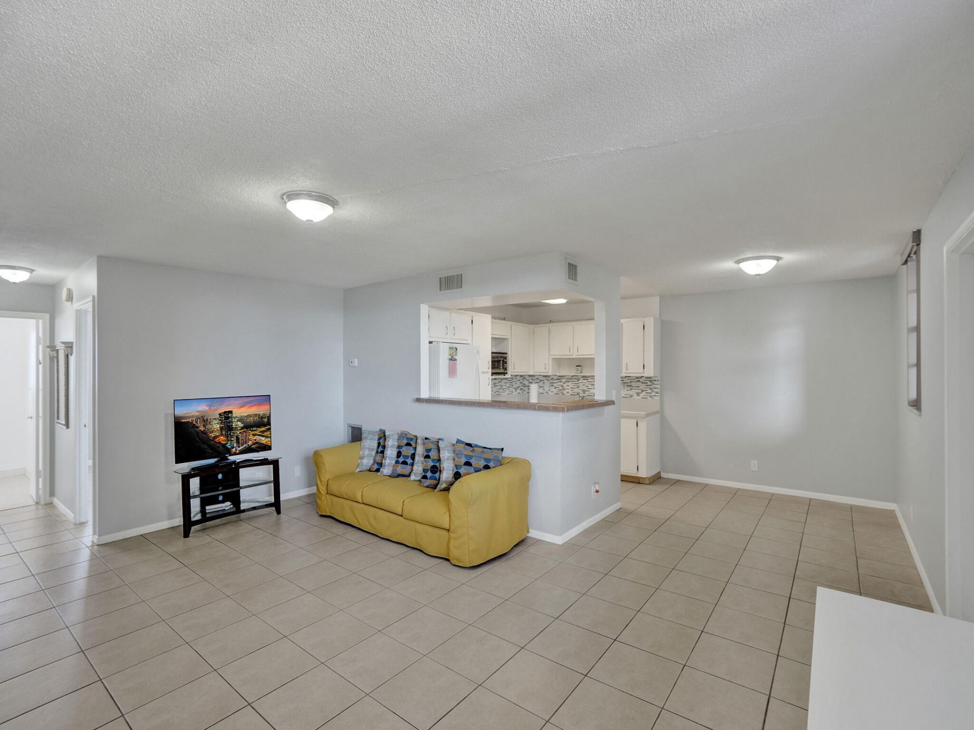 1811 Jefferson Street, Unit 404, Hollywood, FL 33020 Photo