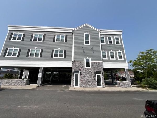 40 Division Street , Unit 2B, Farmingdale, NY 11735
