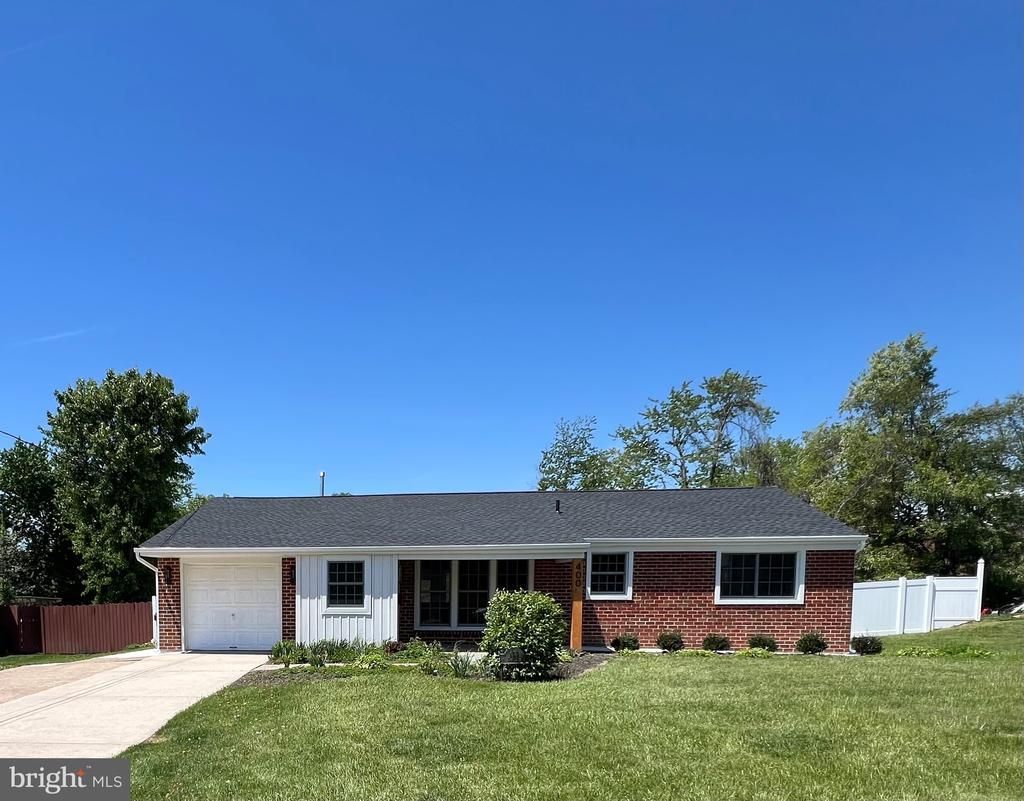 400 DEB LANE, WARMINSTER, PA 18974