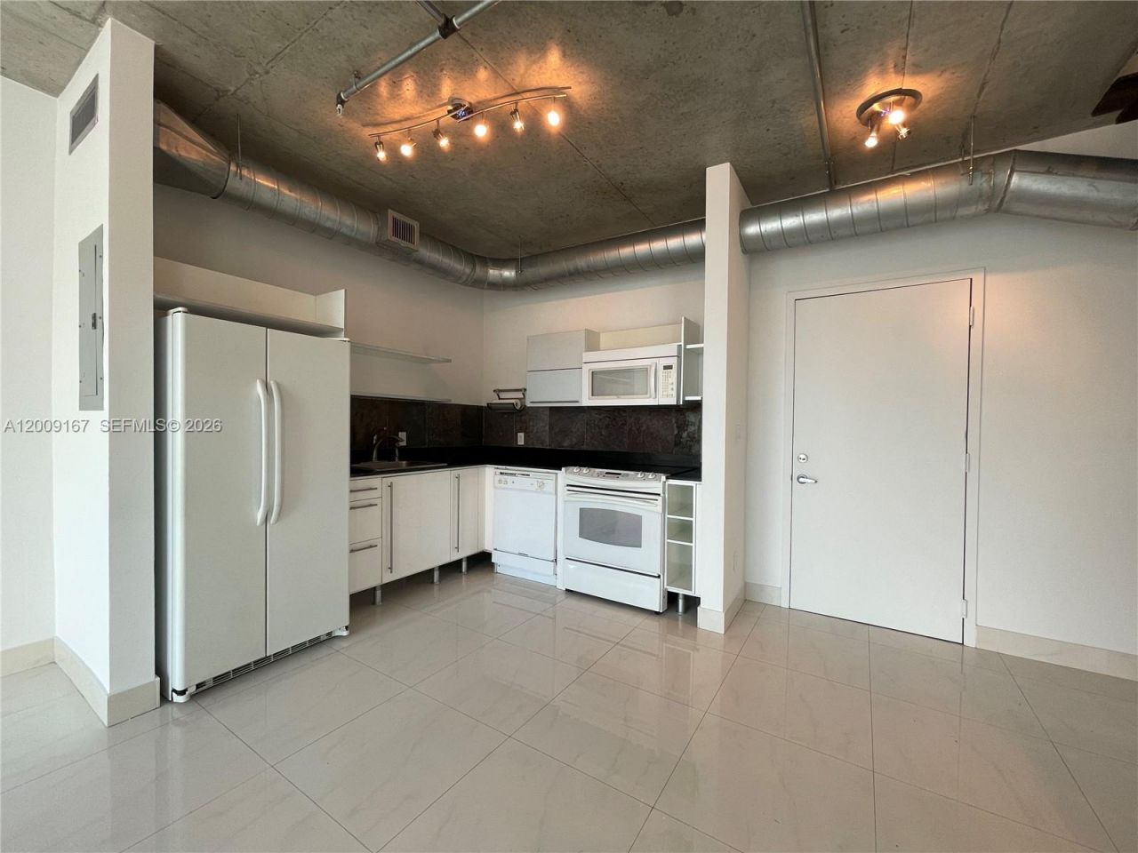 690 SW 1st Ct, Unit 3115, Miami, FL 33130 Photo