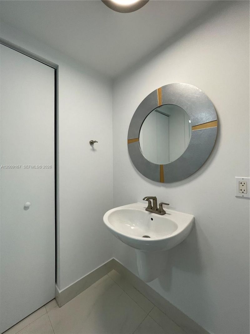 690 SW 1st Ct, Unit 3115, Miami, FL 33130 Photo