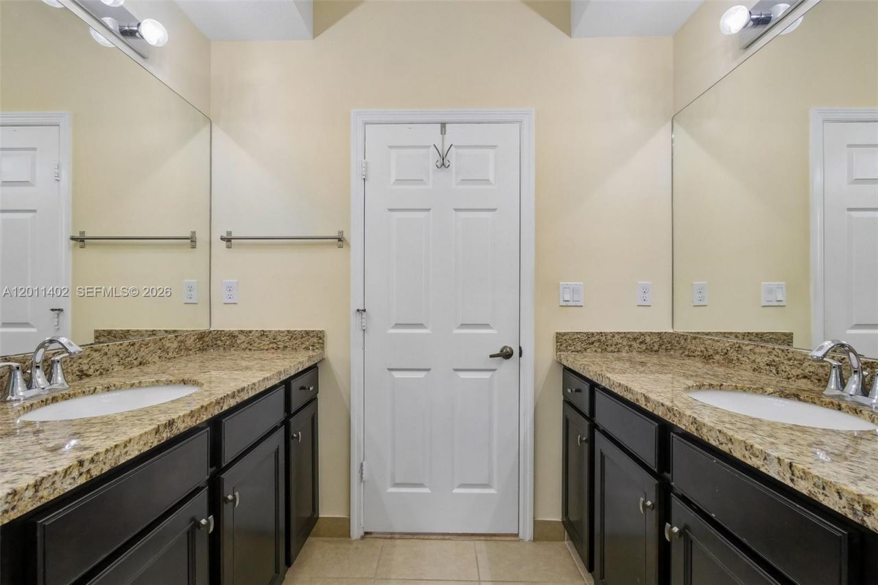 1049 SW 147th Ave, Unit 5607, Pembroke Pines, FL 33027 Photo
