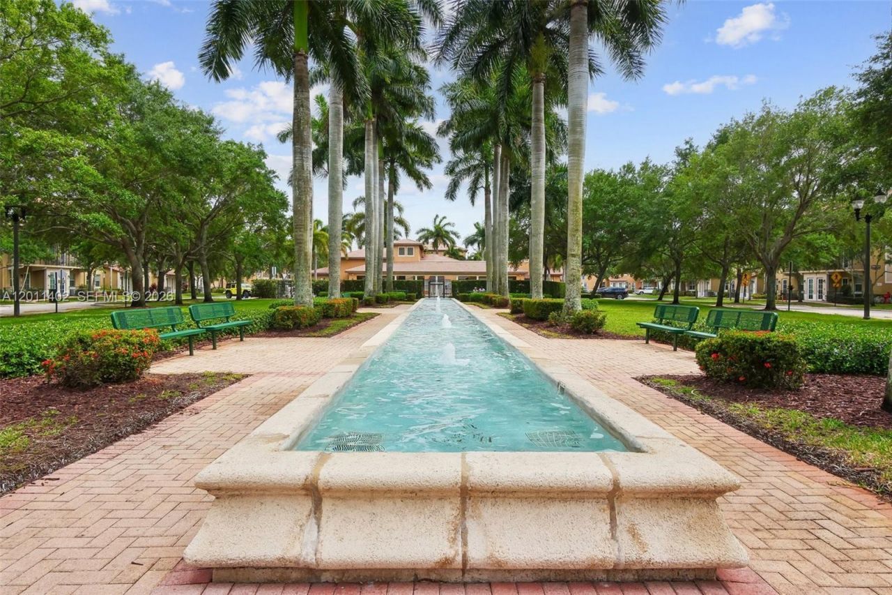 1049 SW 147th Ave, Unit 5607, Pembroke Pines, FL 33027 Photo