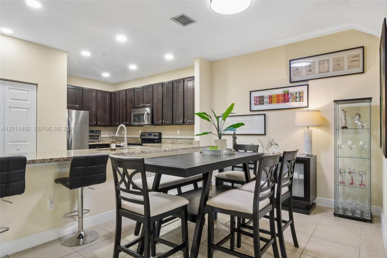 1049 SW 147th Ave, Unit 5607, Pembroke Pines, FL 33027 Photo