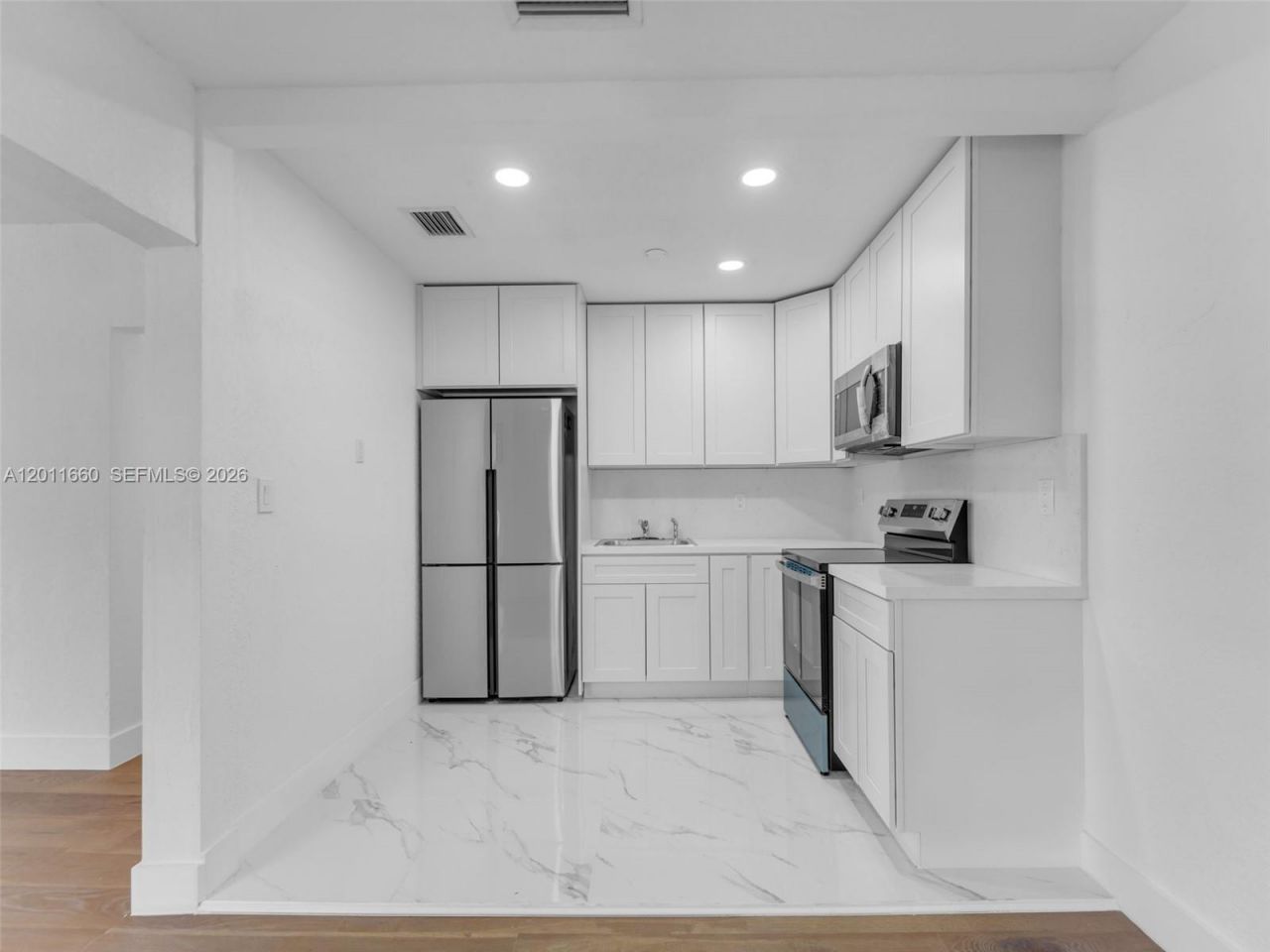 520 NW 32nd Pl , Unit 520, Miami, FL 33125 Photo
