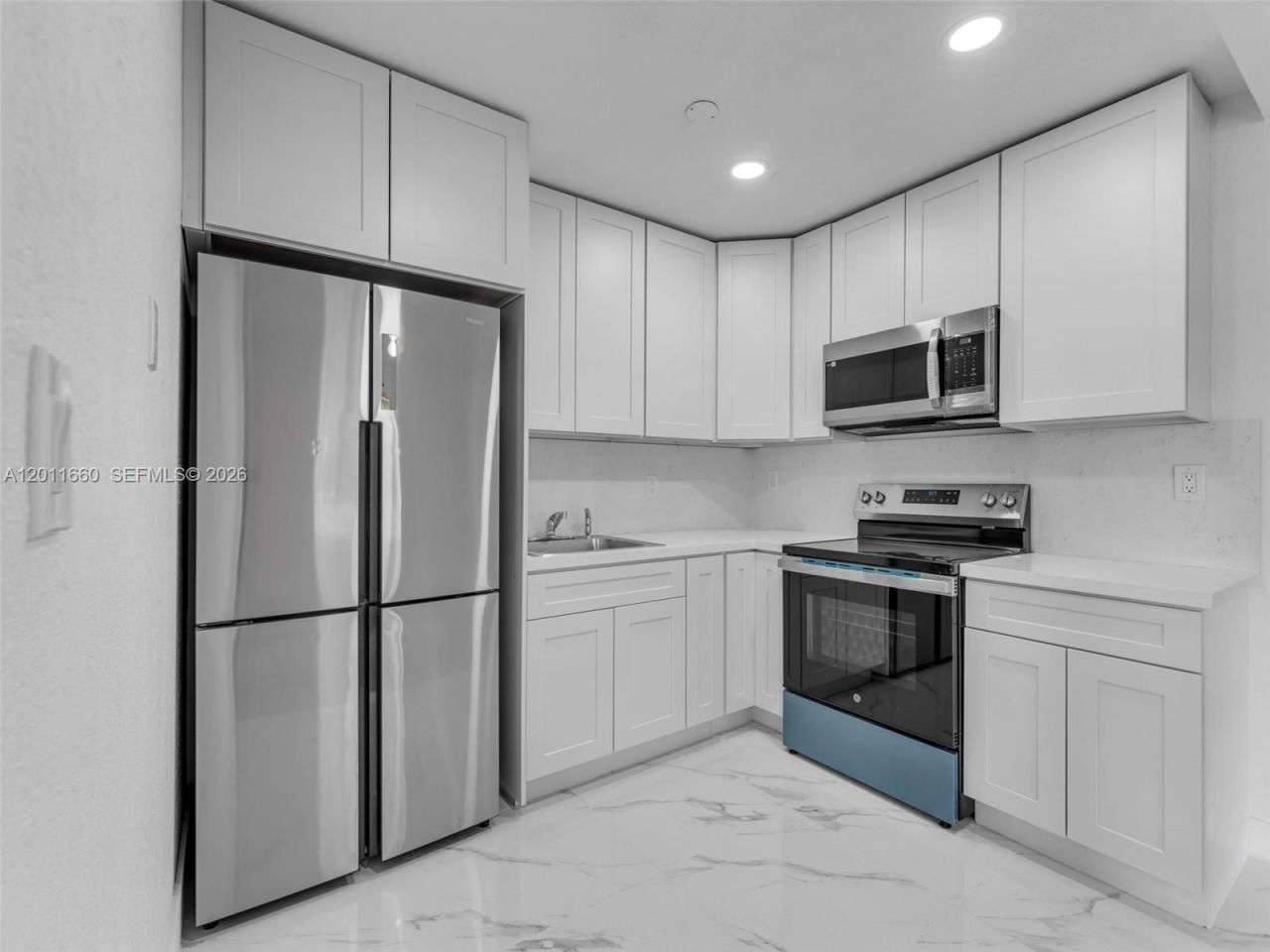 520 NW 32nd Pl , Unit 520, Miami, FL 33125 Photo