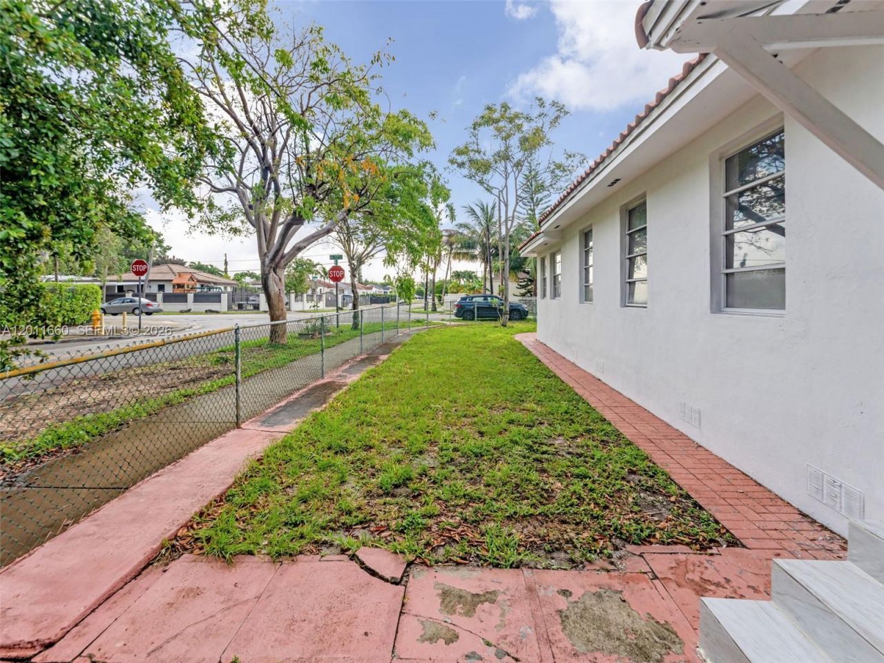 520 NW 32nd Pl , Unit 520, Miami, FL 33125 Photo