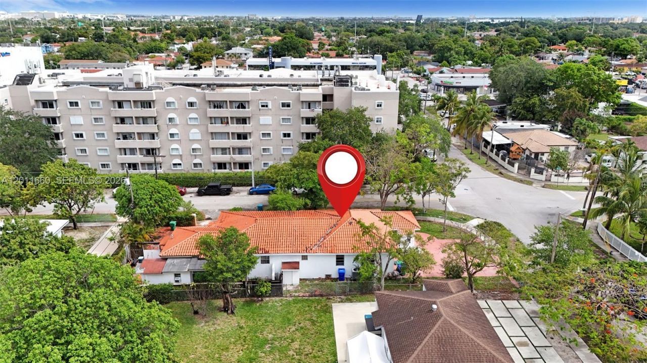 520 NW 32nd Pl , Unit 520, Miami, FL 33125 Photo