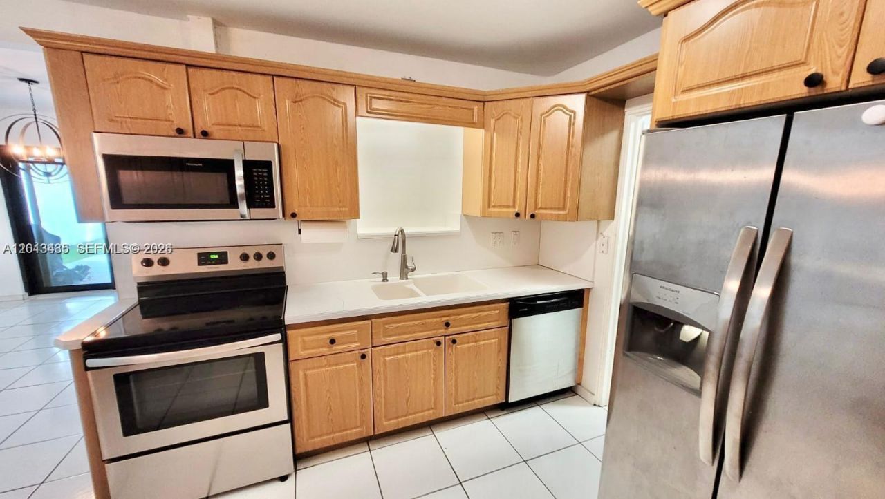 6730 Charleston St , Hollywood, FL 33024 Photo