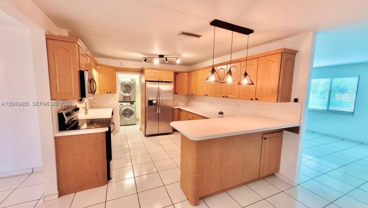 6730 Charleston St , Hollywood, FL 33024 Photo