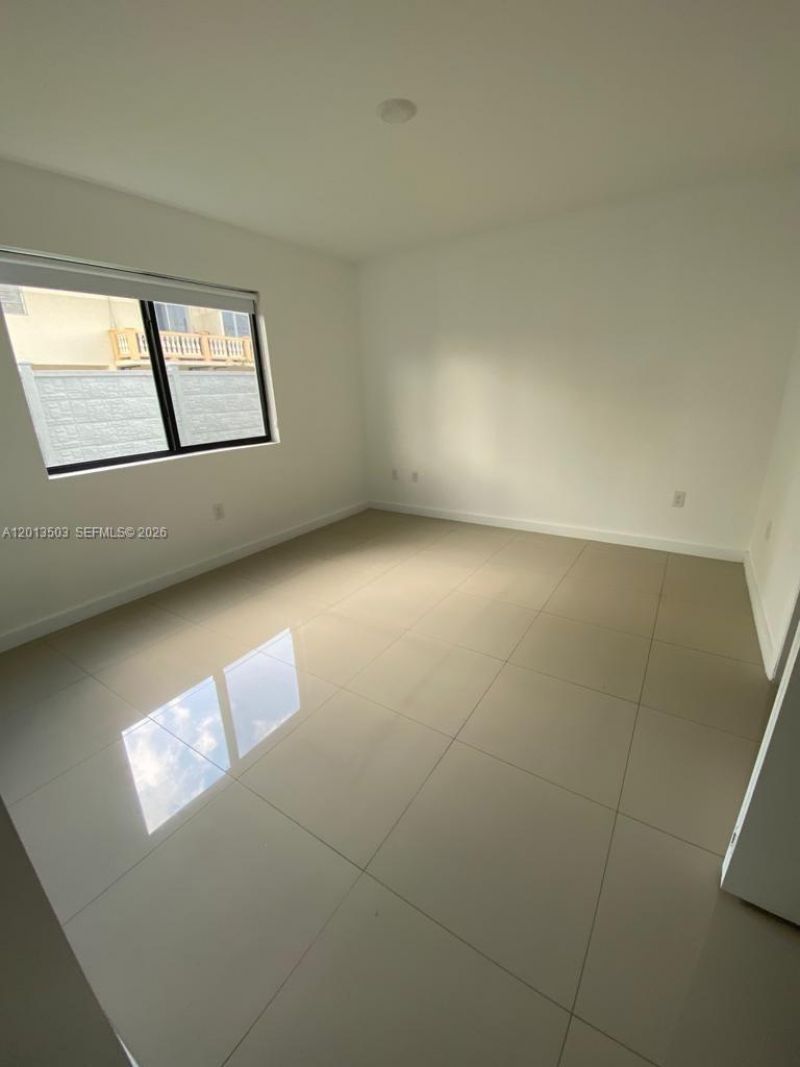 423 E 27th St , Unit 102, Hialeah, FL 33013 Photo