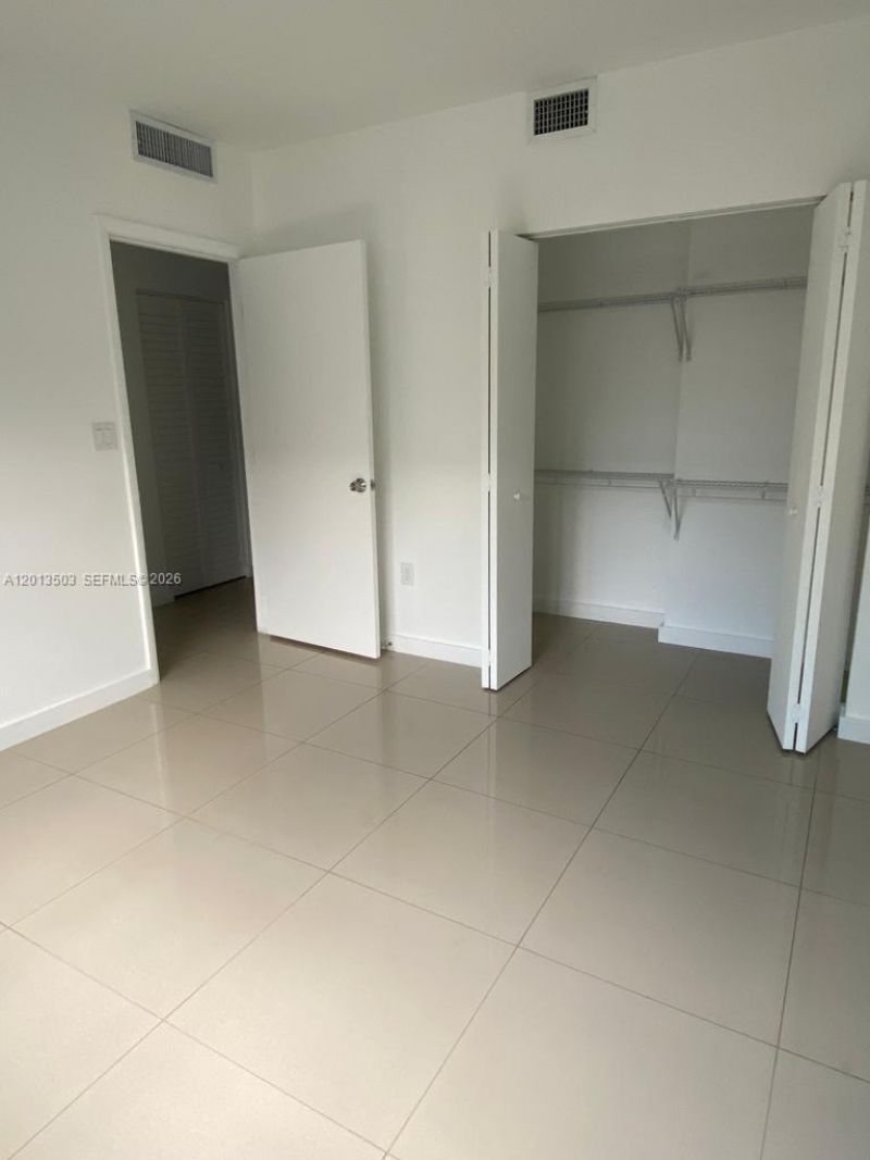 423 E 27th St , Unit 102, Hialeah, FL 33013 Photo