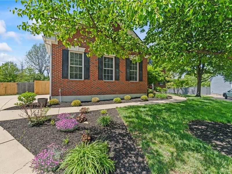 679 Towncrest Drive, Beavercreek, OH 45434 Photo 8