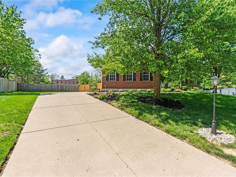 679 Towncrest Drive, Beavercreek, OH 45434 Photo 9