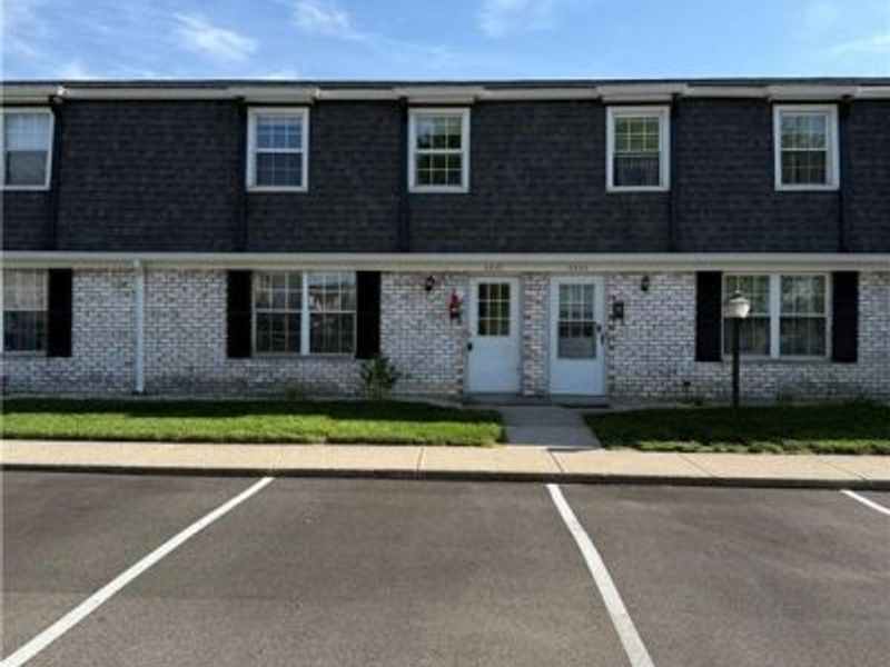 2247 Crew Circle, Unit 2247, Miami Township, OH 45439 Photo 3