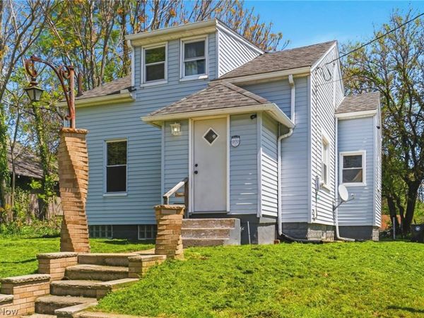 1646 Royal Avenue NE, Canton, OH 44705