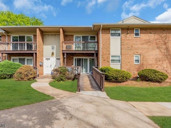 527 Andria Ave, Hillsborough, NJ 08844