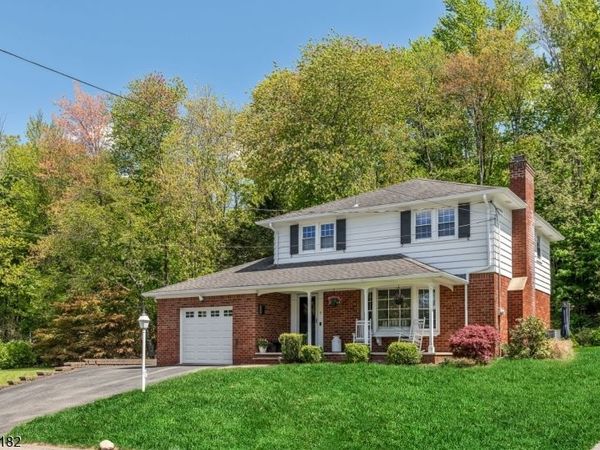 5 East St, Wanaque, NJ 07465