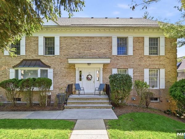 123 S Maple Avenue A, Unit A, PARK RIDGE, NJ 07656