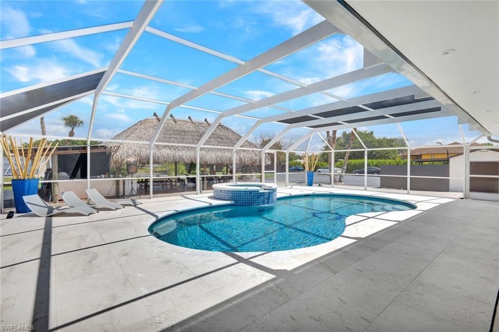 121 20th Ave Ne, Naples, FL 34120 Photo