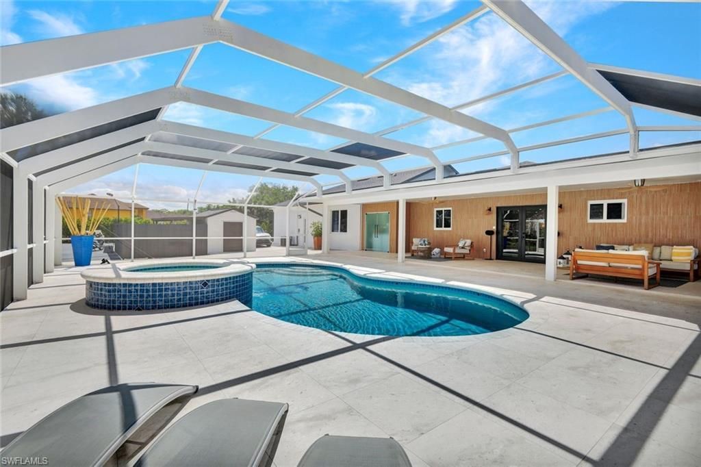 121 20th Ave Ne, Naples, FL 34120 Photo