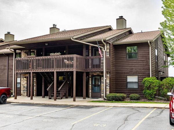 1341 Lauderdale Pl, Onalaska, WI 54650