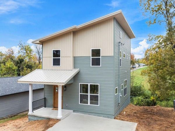 915 Turner St , Knoxville, TN 37917